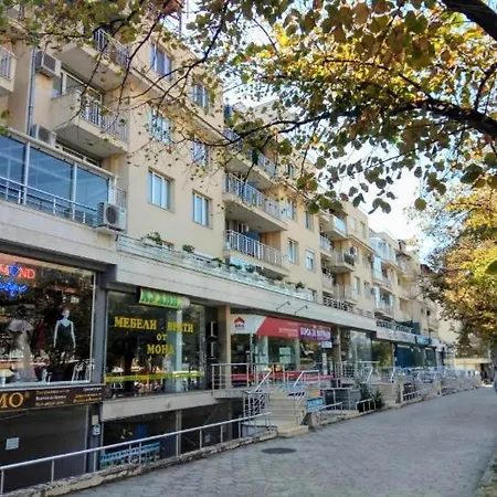 Apartment Sweet Maria